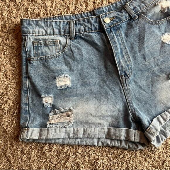 SHEIN Light Wash Distressed Jean Shirts Size XL - Picture 6 of 12